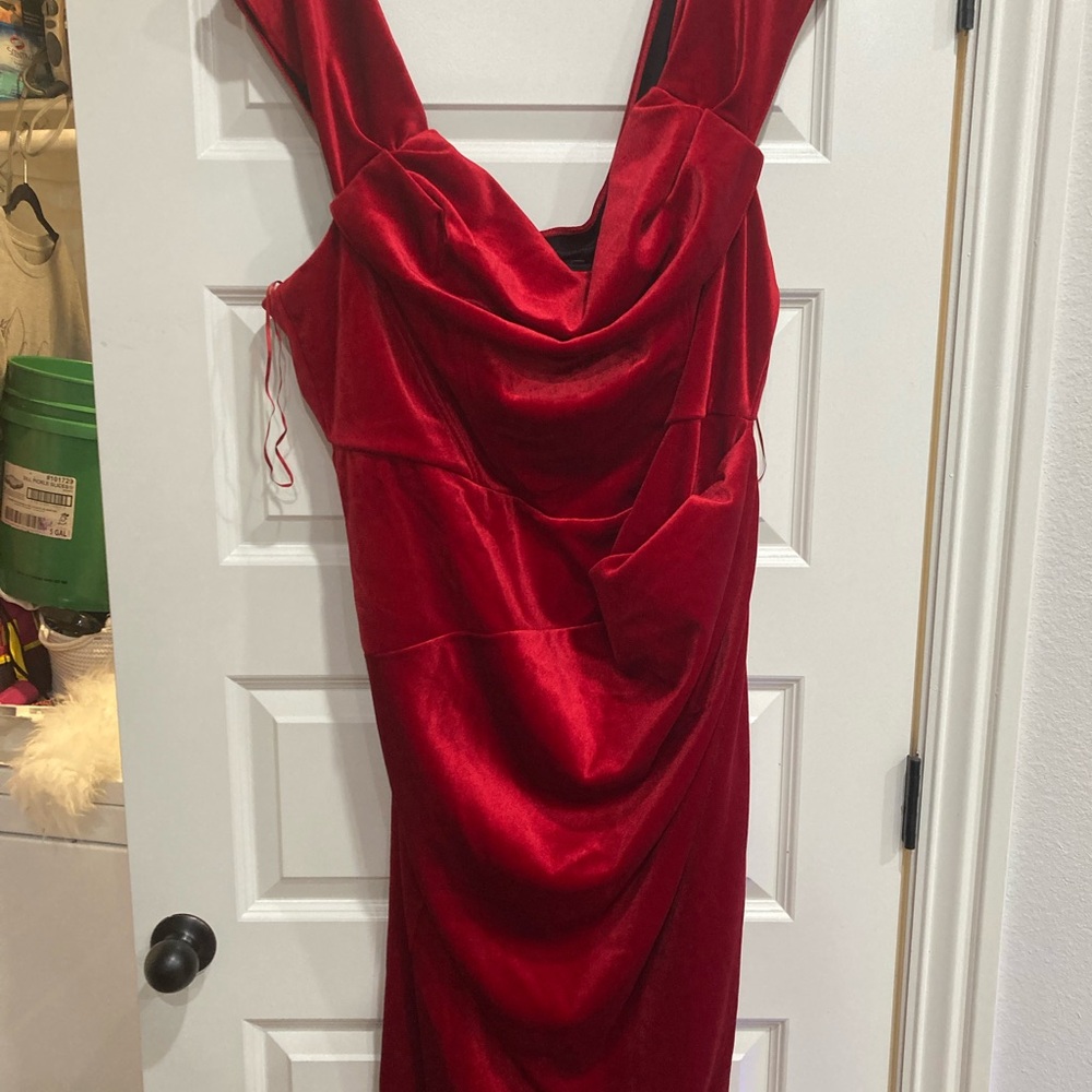 Vibrant Red Backless Sheath Dress off the shoulder